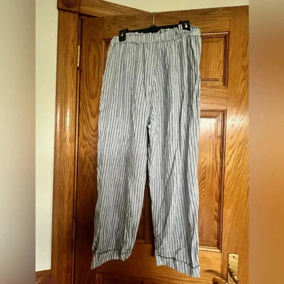 American Eagle - Linen Pants - Picture 2 of 8